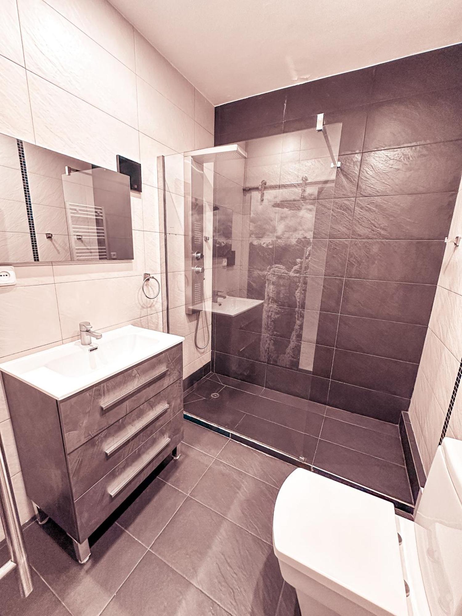Lujosa Vivienda En El Centro De Madrid Para Tu Estancia De Ocio - Preciados Exteriör bild